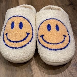 lightly worn trendy, cute :-) slippers